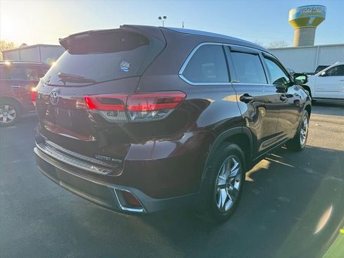 Used 2018 Toyota Highlander Limited image 5
