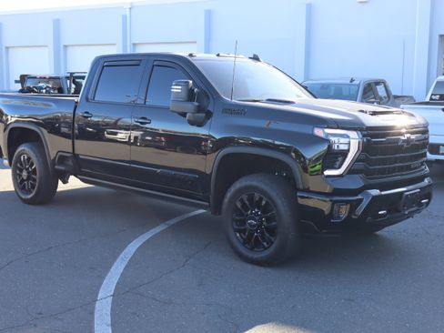 Certified 2025 Chevrolet Silverado 2500 High Country w/ High Country Premium Package image 14