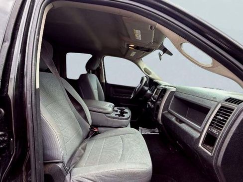 Used 2017 RAM 1500 Express image 15