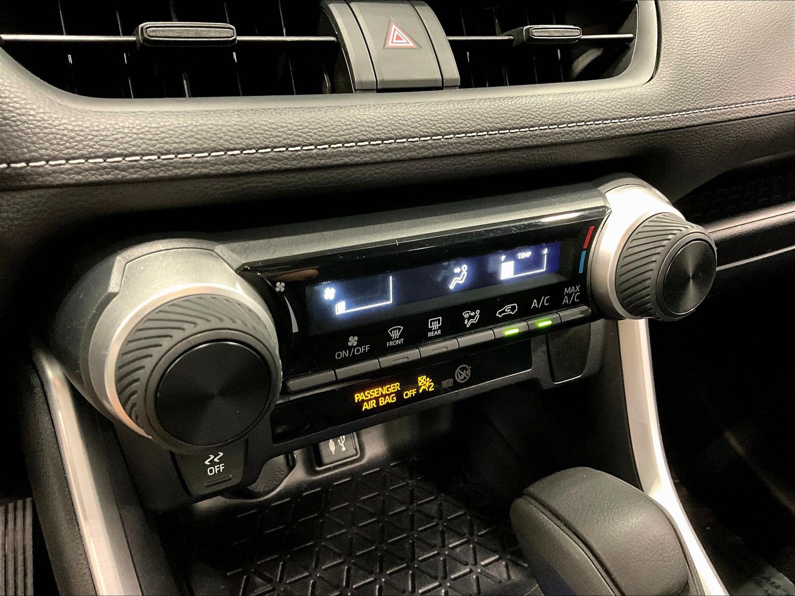 Used 2019 Toyota RAV4 LE w/ All Weather Liner Package FWD image 15