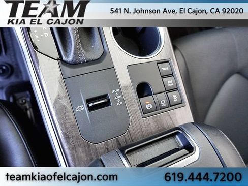 Used 2023 Toyota Highlander Limited AWD/4WD image 32