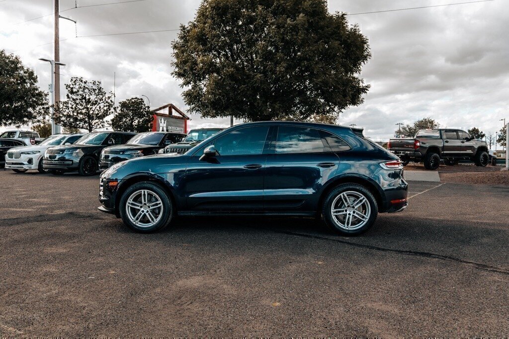 Used 2020 Porsche Macan AWD/4WD image 4