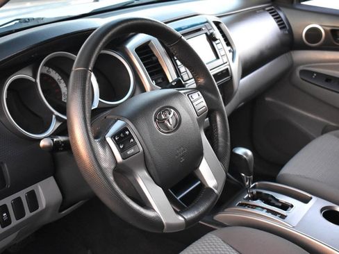 Used 2013 Toyota Tacoma PreRunner w/ SR5 Pkg RWD image 26