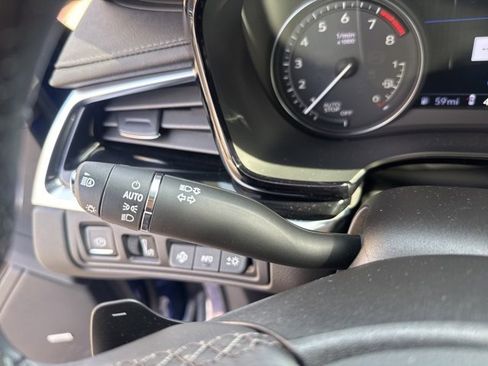 Used 2023 Cadillac XT6 Premium Luxury w/ Technology Package image 21