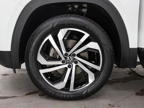 Used 2023 Volkswagen Atlas SEL AWD/4WD image 31