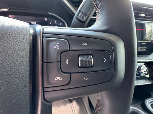 Used 2025 GMC Sierra 3500 AT4 w/ AT4 Premium Plus Package AWD/4WD image 17