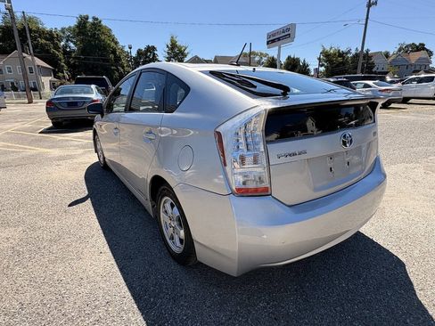 Used 2010 Toyota Prius Two FWD image 10