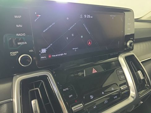 Used 2022 Kia Sorento SX FWD image 17