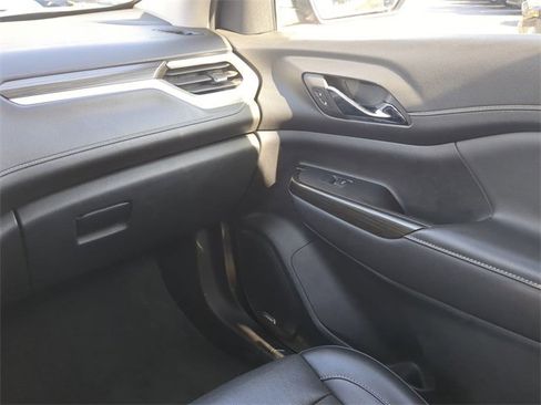 Used 2023 GMC Acadia SLT image 20