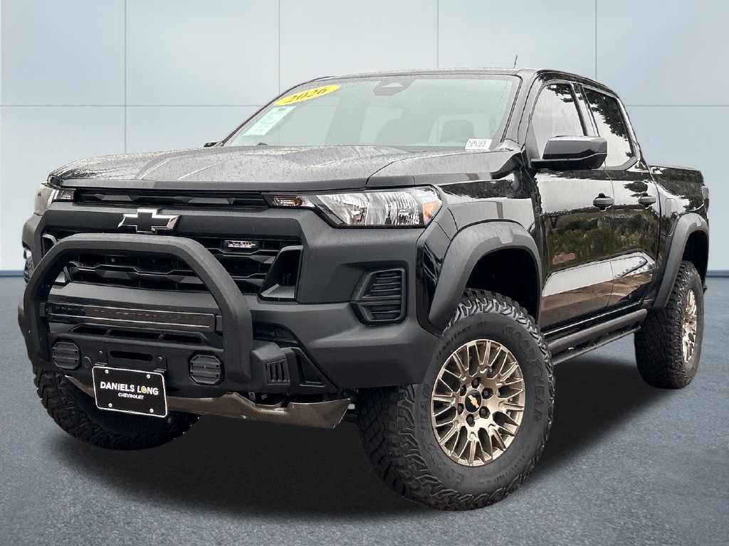 New 2026 Chevrolet Colorado Trail Boss w/ Off-Road Front Bumper Package AWD/4WD image 1