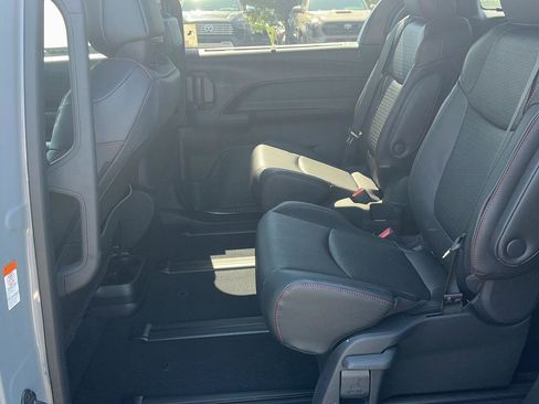 New 2026 Toyota Sienna XSE AWD/4WD image 8