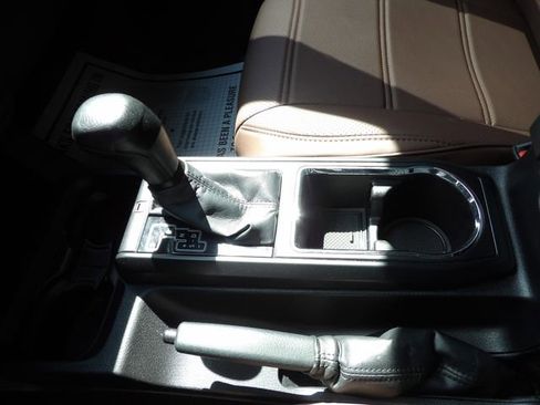 Used 2016 Toyota Tacoma SR w/ Towing Package AWD/4WD image 28