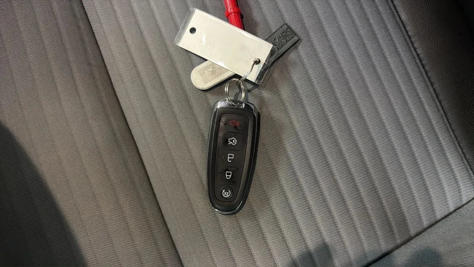 Used 2017 Ford Escape Titanium FWD image 30