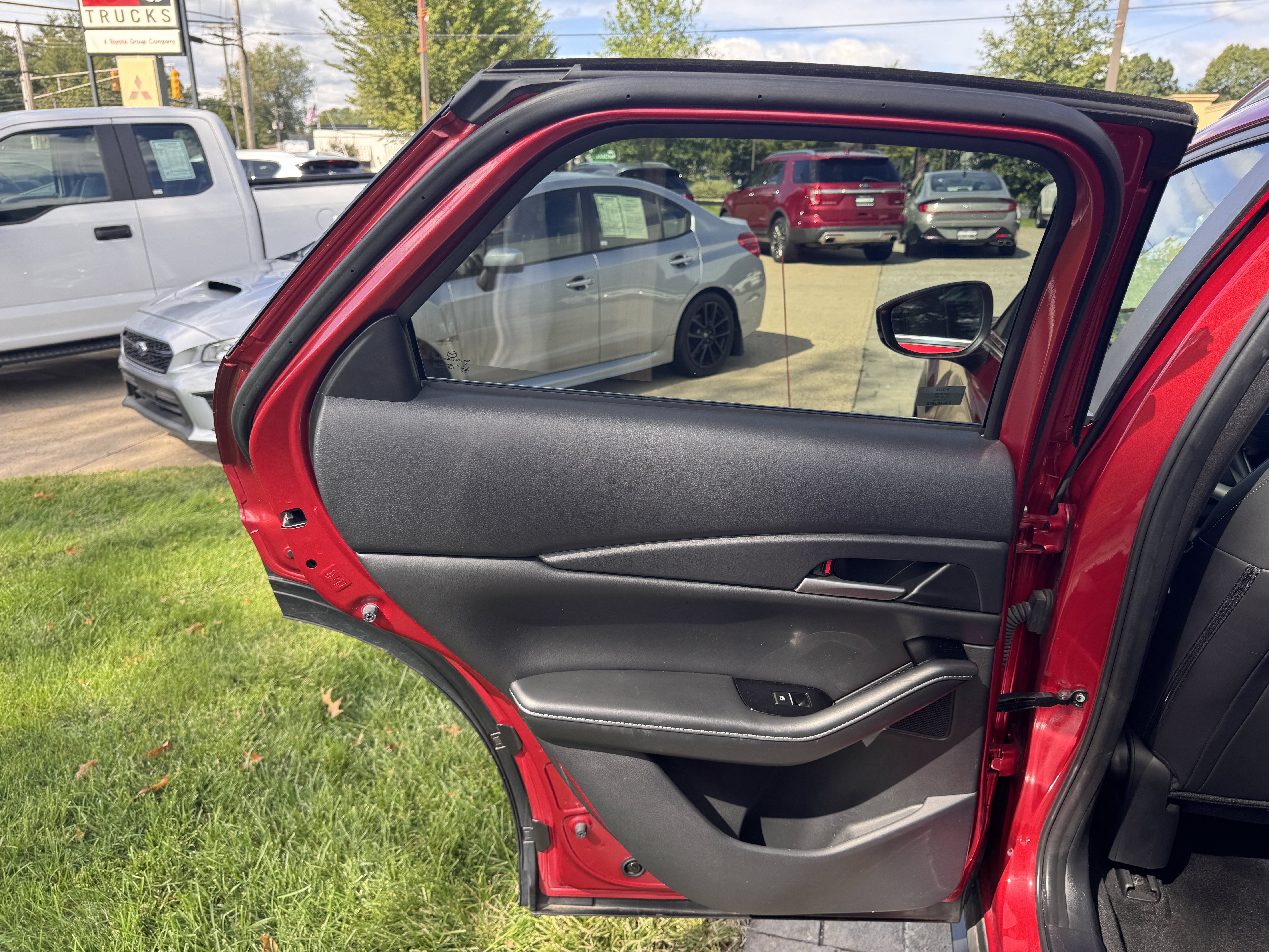 Used 2024 MAZDA CX-30 AWD 2.5 S w/ Select Sport Pkg image 23