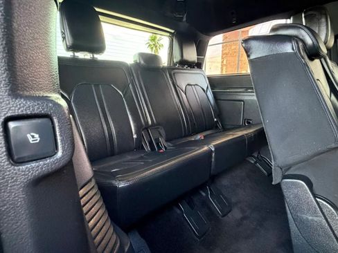 Used 2018 Ford Expedition Limited w/ Equipment Group 301A AWD/4WD image 54