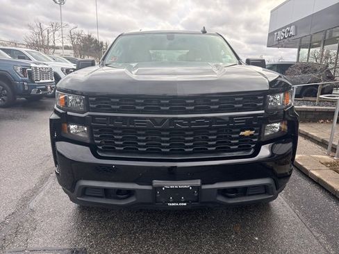 Used 2020 Chevrolet Silverado 1500 Custom w/ Custom Value Package image 2