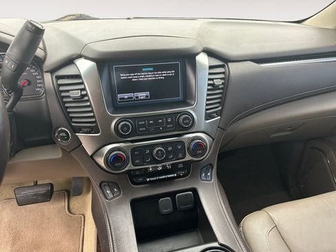 Used 2018 Chevrolet Tahoe LT w/ LT Signature Package image 11
