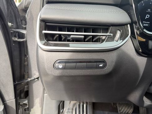 Used 2025 INFINITI QX60 Luxe image 11