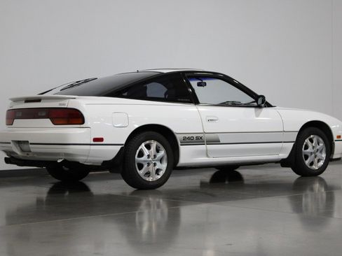Used 1991 Nissan 240SX Hatchback image 25