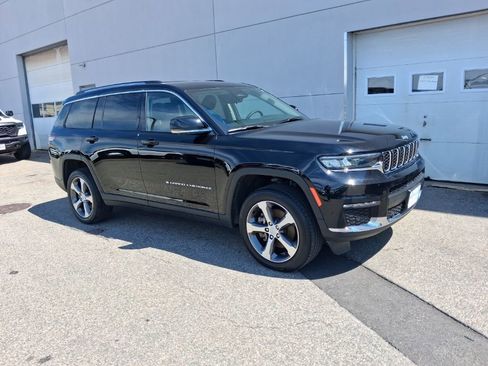 Certified 2023 Jeep Grand Cherokee L Limited w/ Luxury Tech Group II AWD/4WD image 15