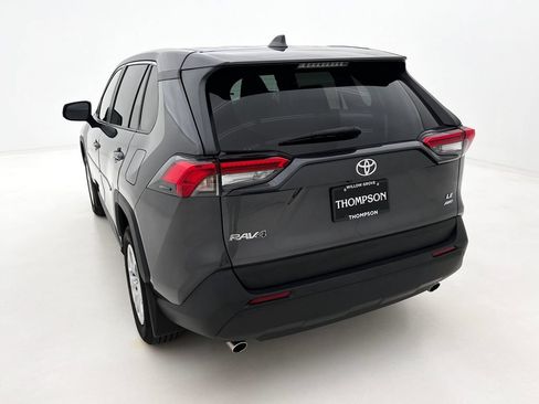 Used 2023 Toyota RAV4 LE AWD/4WD image 8