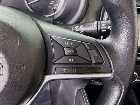 Used 2019 Nissan Kicks S image 20