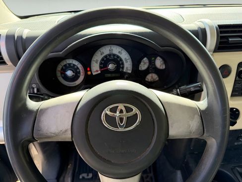 Used 2008 Toyota FJ Cruiser 4WD image 18