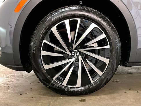 New 2026 Volkswagen ID.4 Pro image 14