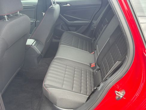 Used 2019 Volkswagen Jetta GLI FWD image 21