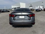 Used 2019 Nissan Altima 2.5 SR w/ SR Premium Package image 3