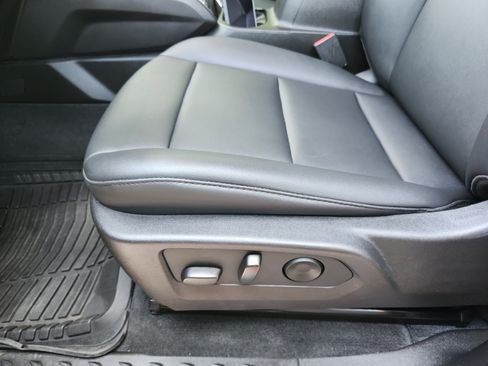 Used 2025 Chevrolet Colorado Trail Boss AWD/4WD image 14