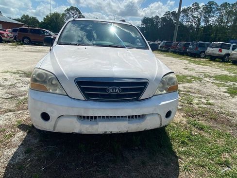 Used 2008 Kia Sorento 2WD image 3