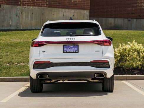 Used 2025 Audi Q5 Premium w/ Premium Plus AWD/4WD image 29