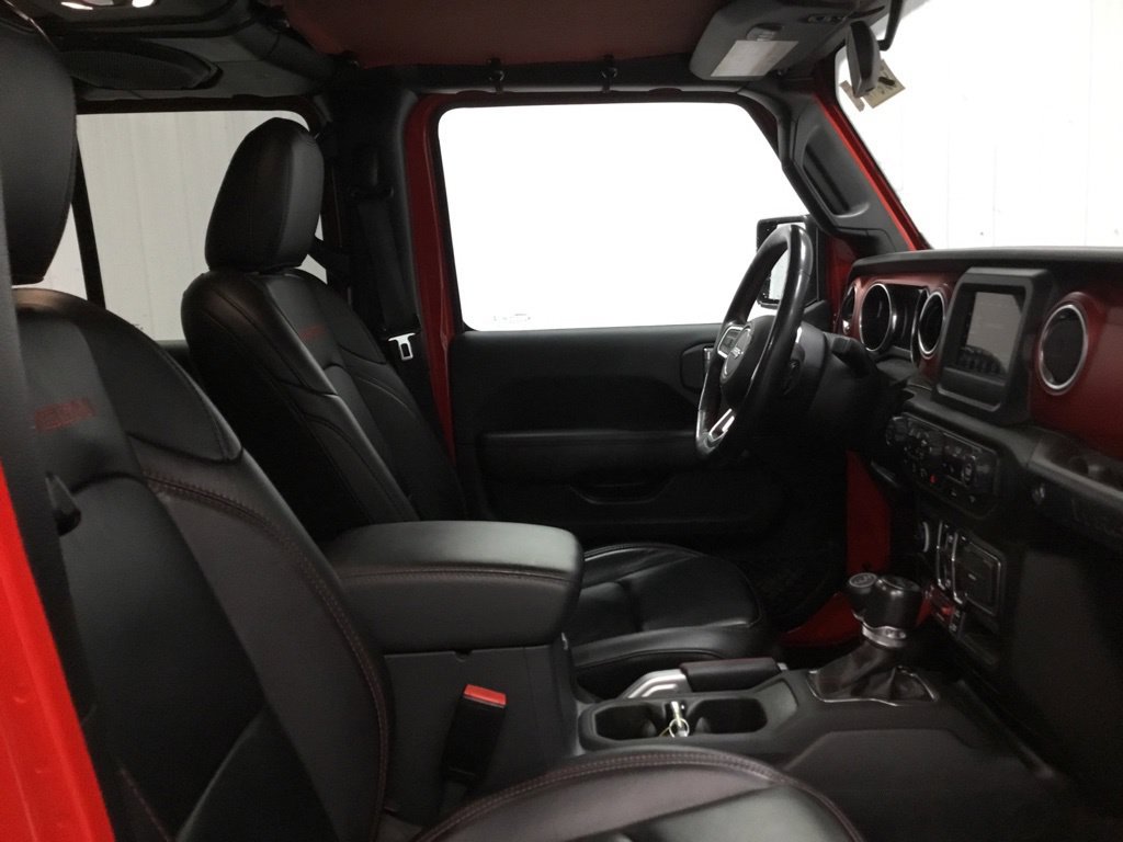 Used 2021 Jeep Wrangler Unlimited Rubicon w/ Cold Weather Group AWD/4WD image 20