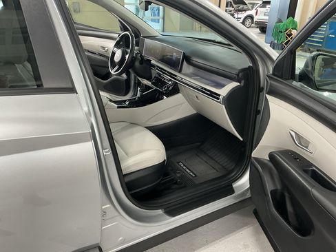 Certified 2025 Hyundai Tucson SEL AWD/4WD image 16