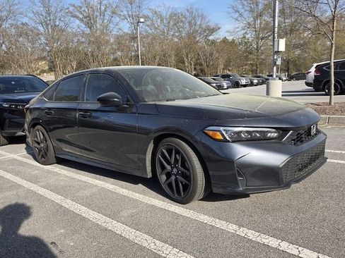 Used 2025 Honda Civic Sport image 4