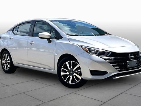 Certified 2024 Nissan Versa SV FWD image 3