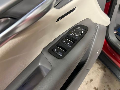 New 2026 Cadillac XT5 Premium Luxury image 15