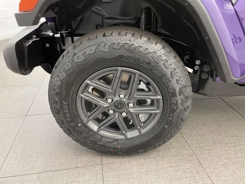 New 2026 Jeep Gladiator Sport image 8