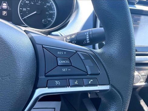 Used 2025 Nissan Versa SV FWD image 19