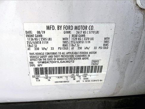 Used 2020 Ford Explorer XLT w/ Equipment Group 202A RWD image 26