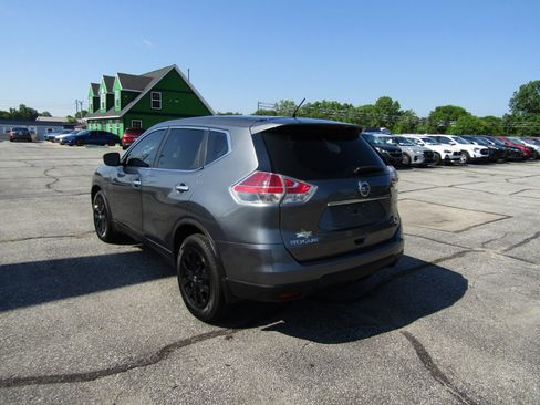 Used 2015 Nissan Rogue S image 5