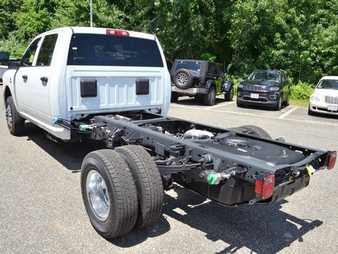 New 2024 RAM 3500 Tradesman w/ Chrome Appearance Group image 6