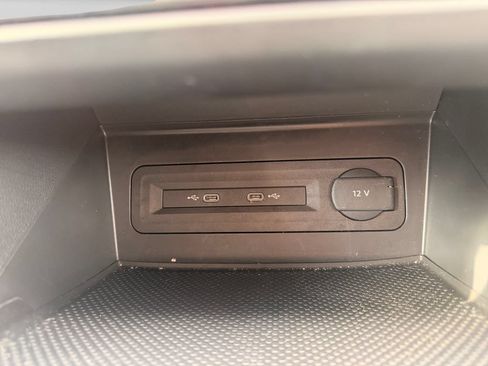 Used 2023 Volkswagen Atlas SE FWD image 21