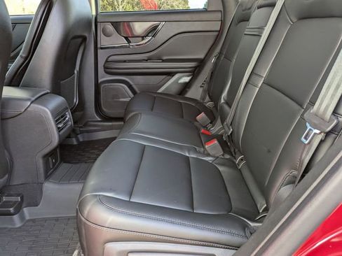 New 2026 Lincoln Corsair Premiere image 17