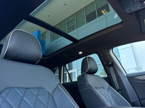 New 2026 Volkswagen Atlas Cross Sport SEL Premium R-Line image 17