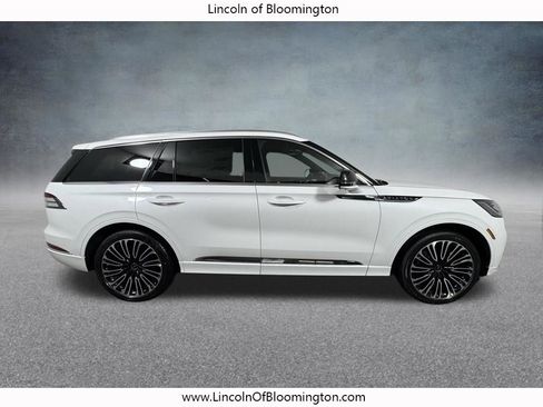 New 2026 Lincoln Aviator Black Label w/ Dynamic Handling Package AWD/4WD image 8