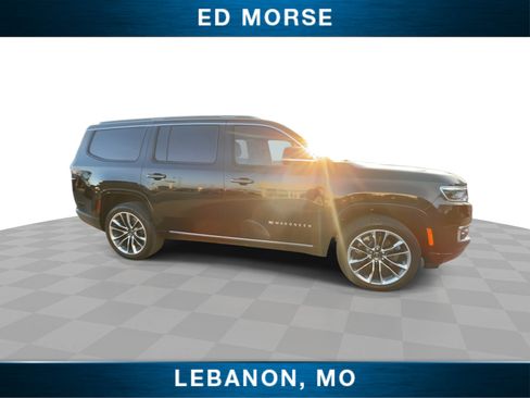 Used 2023 Jeep Wagoneer Series III w/ Premium Group I image 9