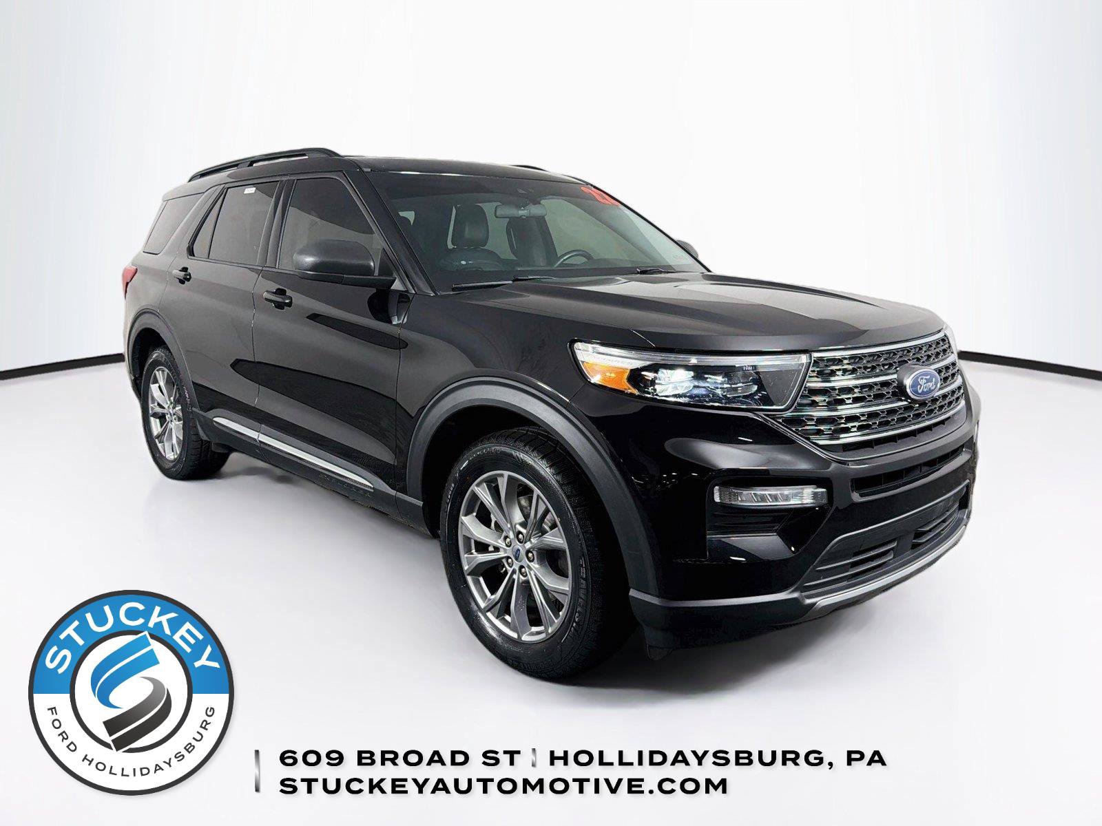 Used 2022 Ford Explorer XLT w/ Equipment Group 202A AWD/4WD image 1