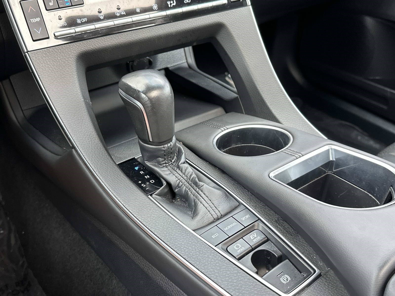Used 2021 Toyota Avalon Limited w/ Advanced Safety Package FWD image 35